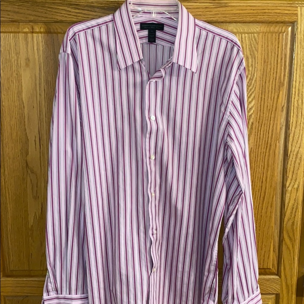 Lot of 2 men’s button up